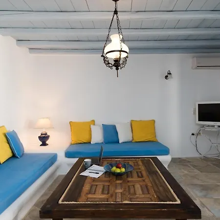 Sissy Villa
